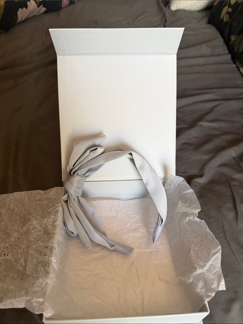 Kristen Ess Satin Knotted Headband in Vintage Blue